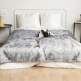 Gallery viewerに画像を読み込む, Dog blanket PupProtector Luxe waterproof faux fur in Arctic Fox gray on bed with dog