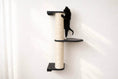 Charger l'image dans la visionneuse de la galerie, Wall-mounted cat climbing pole with natural sisal rope and a round black shelf