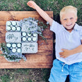 Load image into Gallery viewer, Split-Apart Egg Cartons - Securely Holds 6 or 12 Extra Large Eggs