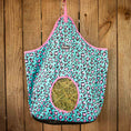 Bild in Galerie-Betrachter laden, Jeffers Expressions top-loading hay bag, turquoise with pink leopard print, 600 Denier fabric.