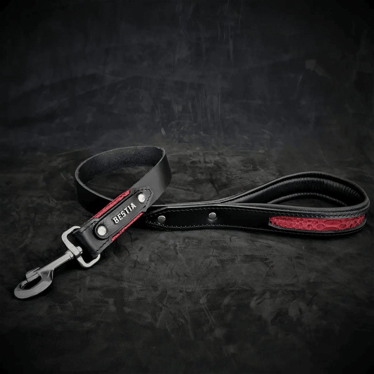 Bestia Red Dragon python print leather dog leash