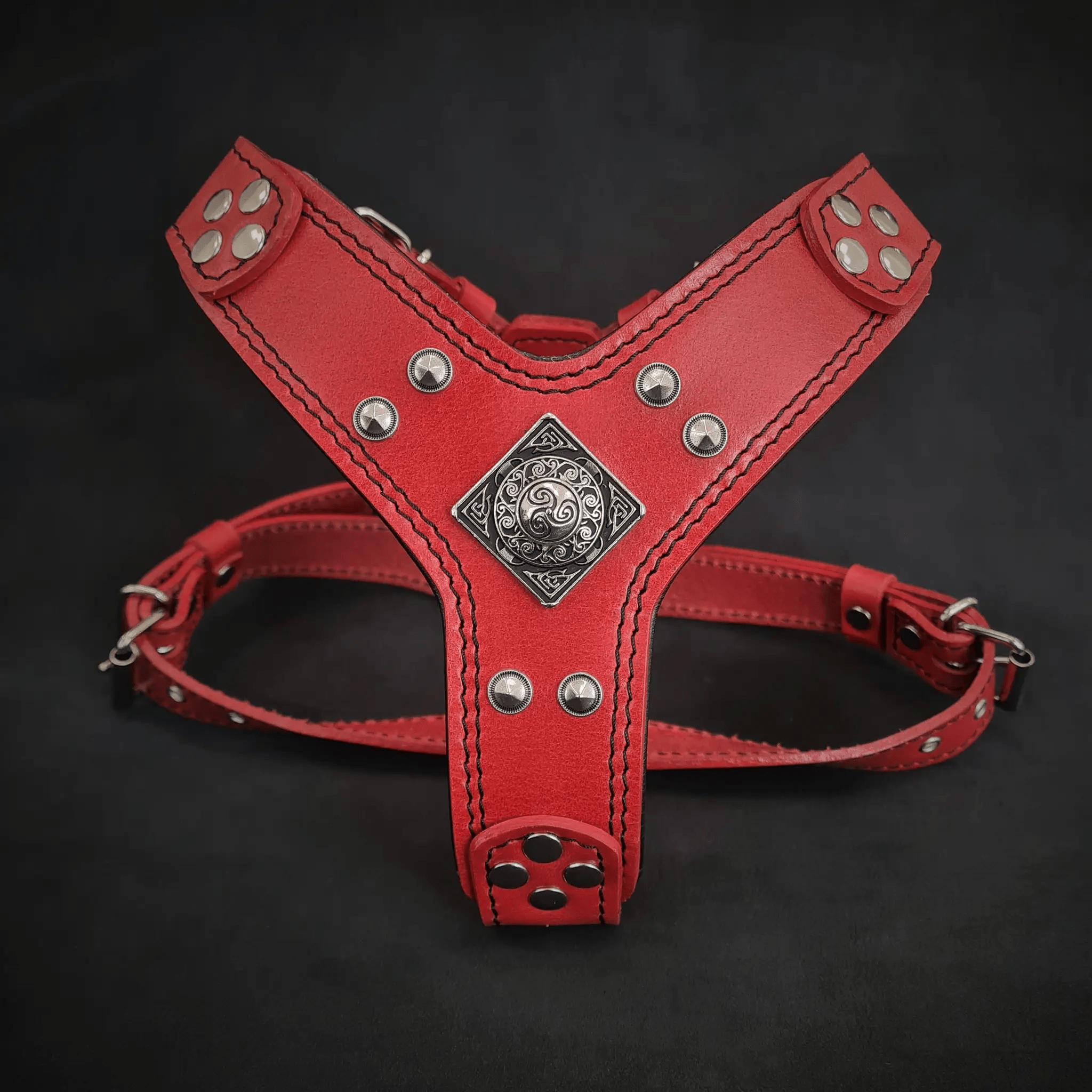 The ''Eros'' harness red Small to Medium Size - Pet Collars & Harnesses from Bestia Dog Gear