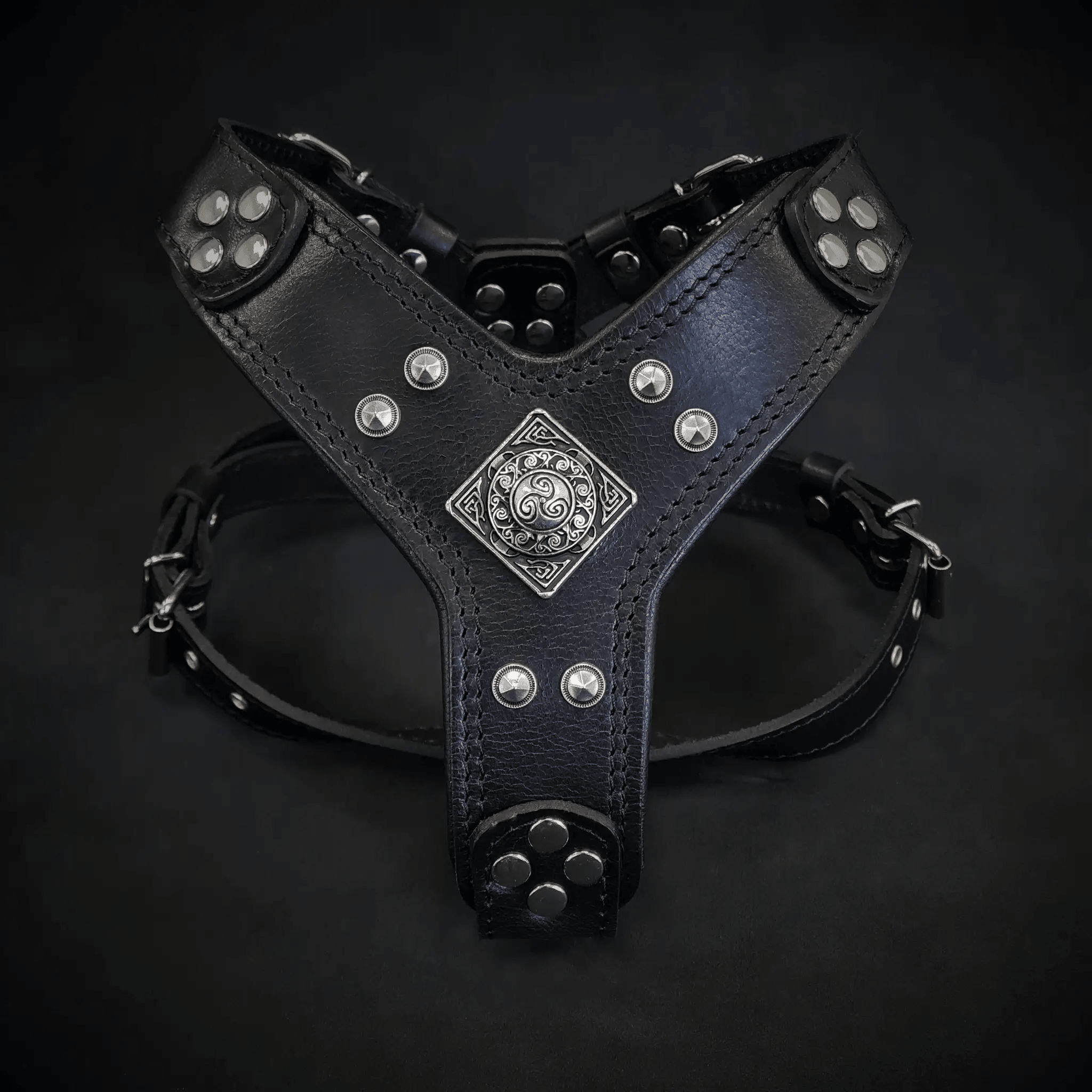 The ''Eros'' harness black Medium Size - Pet Collars & Harnesses from Bestia Dog Gear