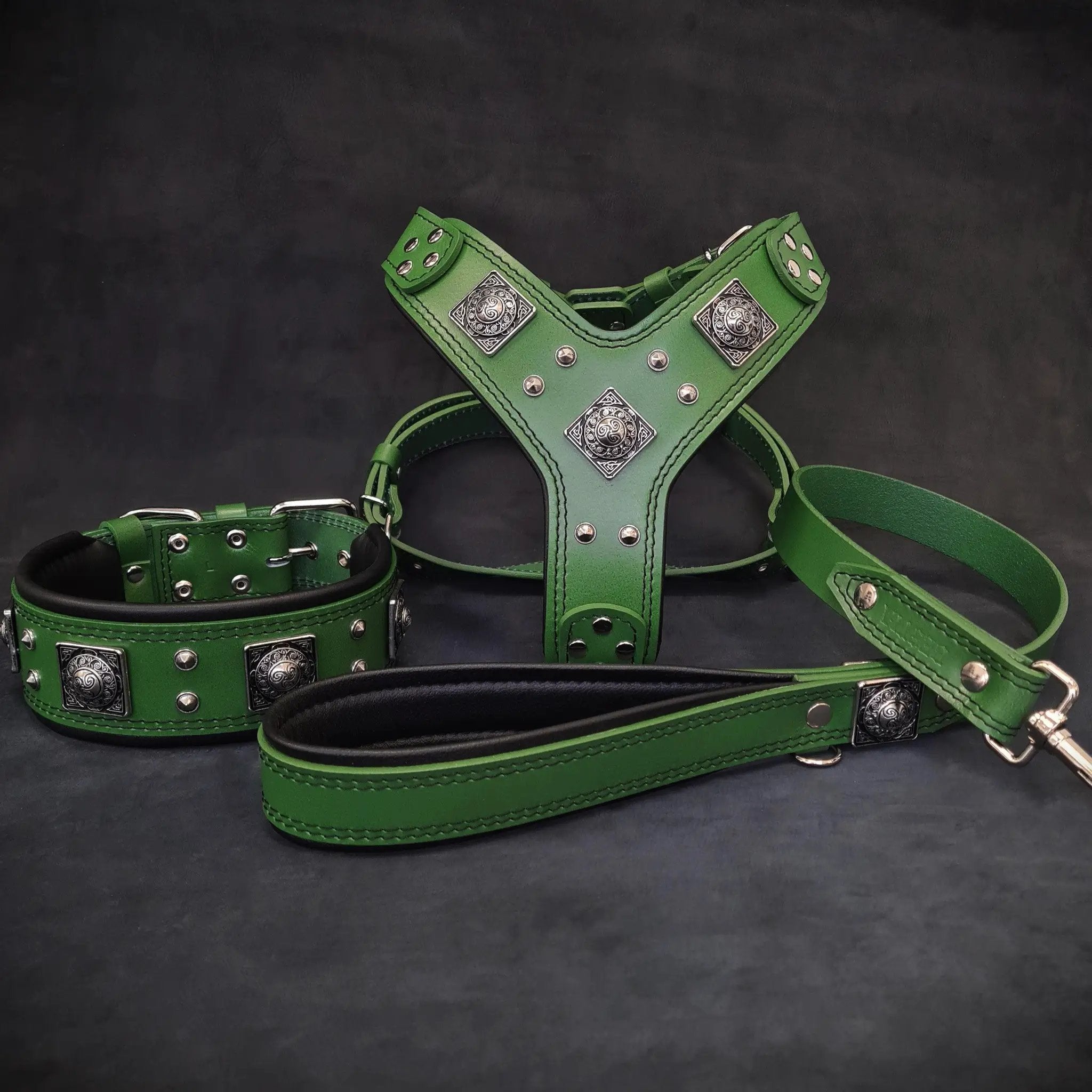 Bestia Dog Gear Eros Harness Collar And Leash Set Genuine Leather Green Handmade For Big Dogs by Bestia Dog Gear