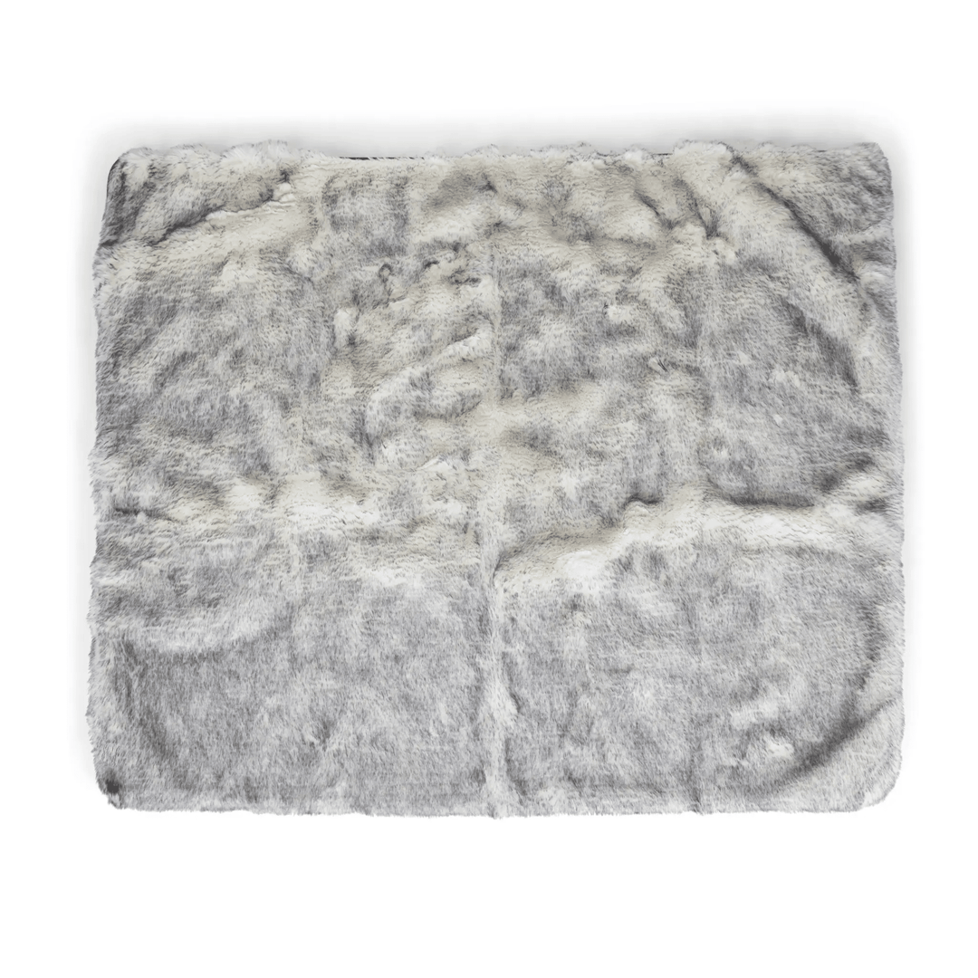 Dog blanket PupProtector Luxe Waterproof Faux Fur in Arctic Fox gray by Paw.com