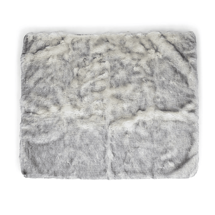 Dog blanket PupProtector Luxe Waterproof Faux Fur in Arctic Fox gray by Paw.com