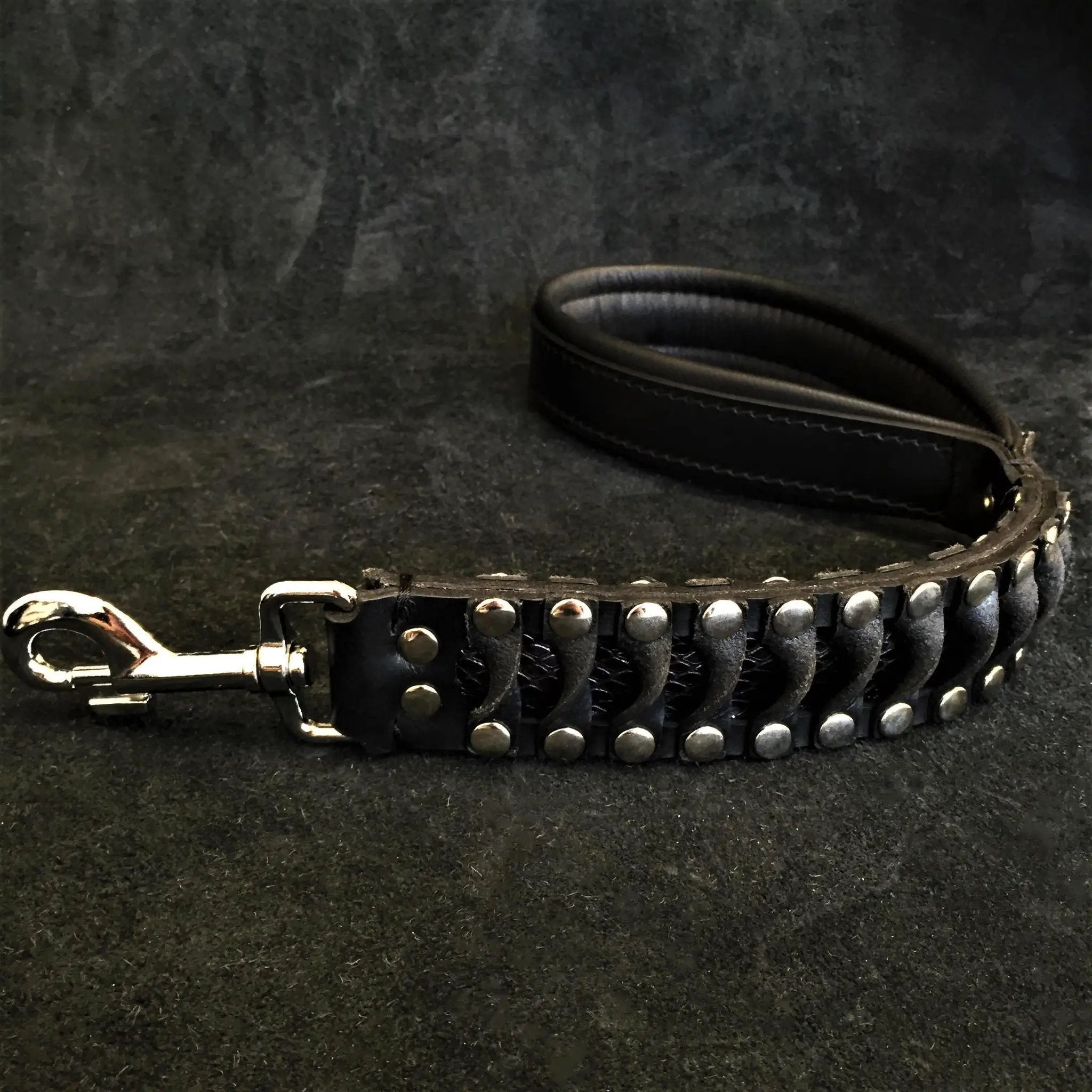 The "Steampunk" leash - Pet Leashes from Bestia Dog Gear
