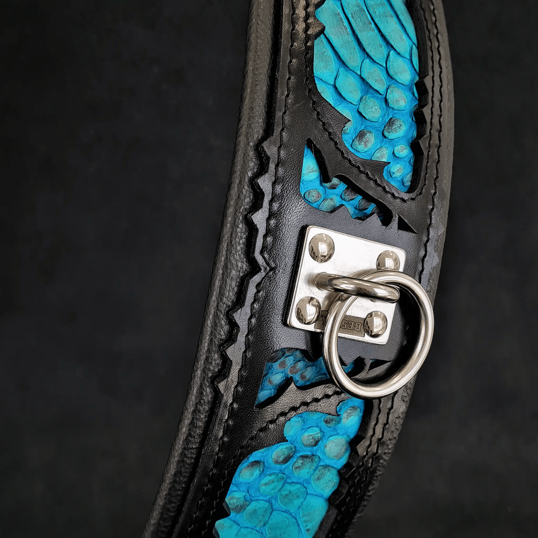The ''Morelia Python'' collar - Pet Collars & Harnesses from Bestia Dog Gear