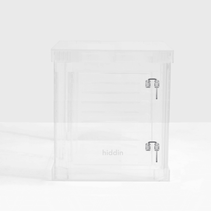 Hiddin Clear Acrylic Dog Crate – Small, Silver Latch