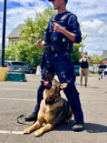 Bild in Galerie-Betrachter laden, USA-K9 Granaten-Hundespielzeug aus Gummi | Belohnungsspielzeug für K9-Hundeführer | Hergestellt in den USA
