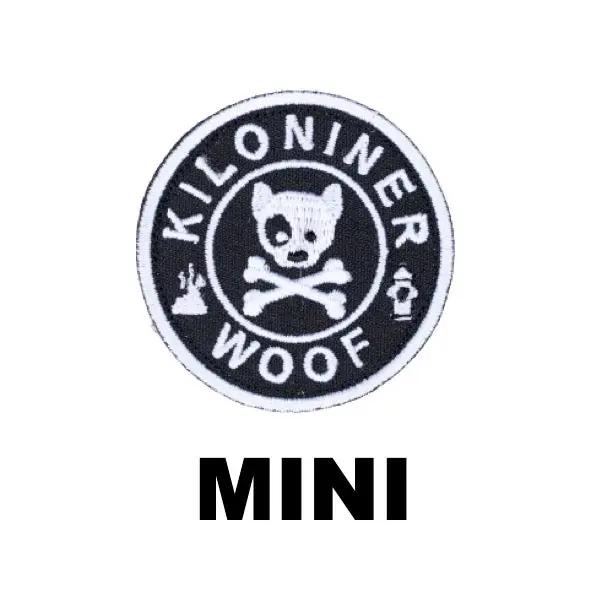 Mini Toppa Morale Nera Bianca a Ossa Incrociate per Cani 2 Pollici Ricamata con Gancio