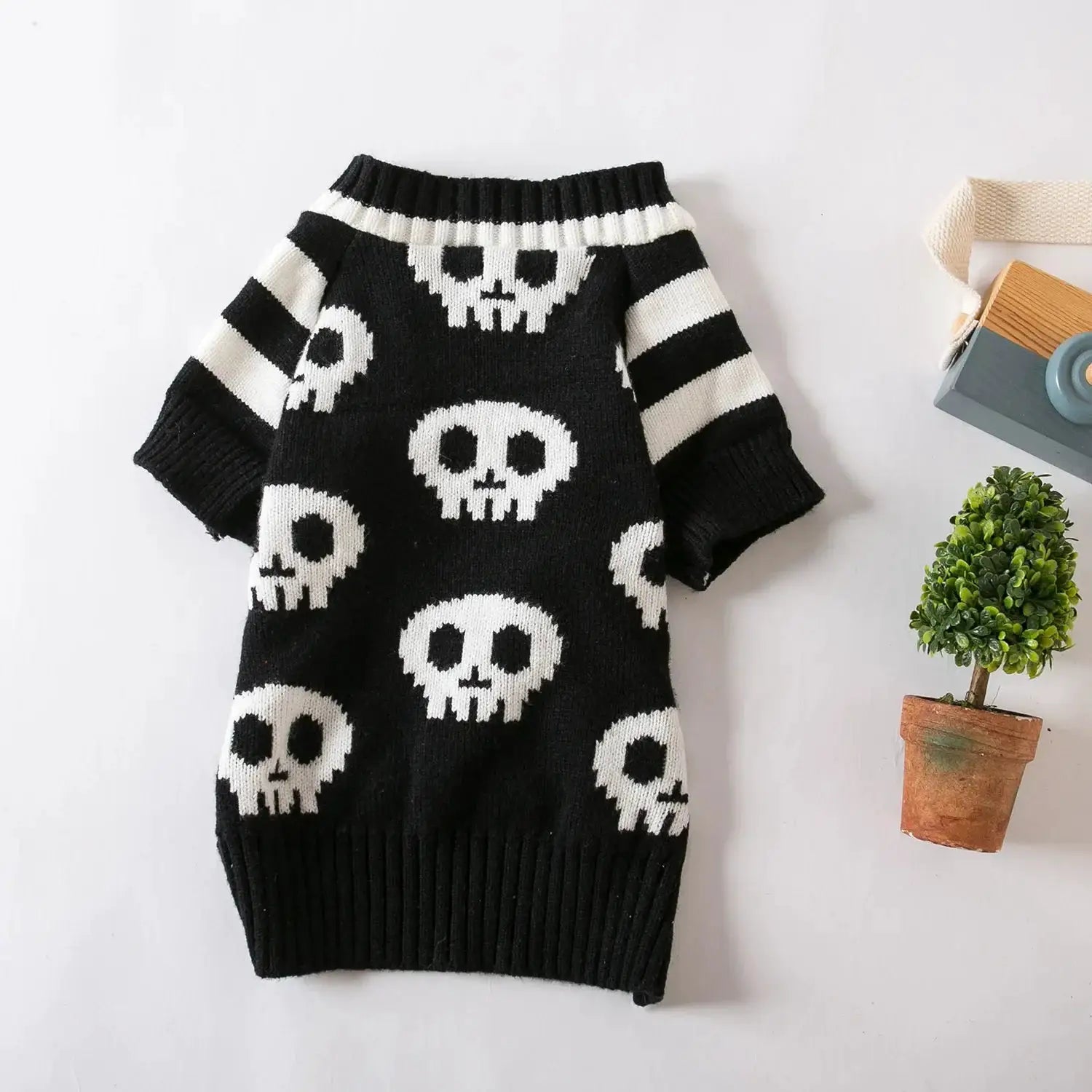 Halloween skull knitted pet sweater by Pet Zen; black knit with white skull pattern for cats and dogs