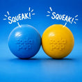 Carica l'immagine nel visualizzatore della galleria, Squeak Ball - Giocattolo per cani durevole con squeaker, galleggiante, da masticare | Prodotto negli USA
