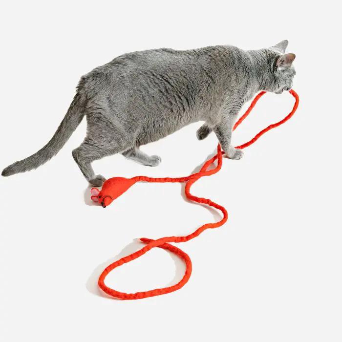 Catch a Mouse by the Tail Wool Cat Toy, red wool rope with a mouse-shaped end