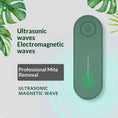 Cargar la imagen en la vista de la galería, Ultrasonic mite and mosquito repeller for pets, green handheld device with circular power button.
