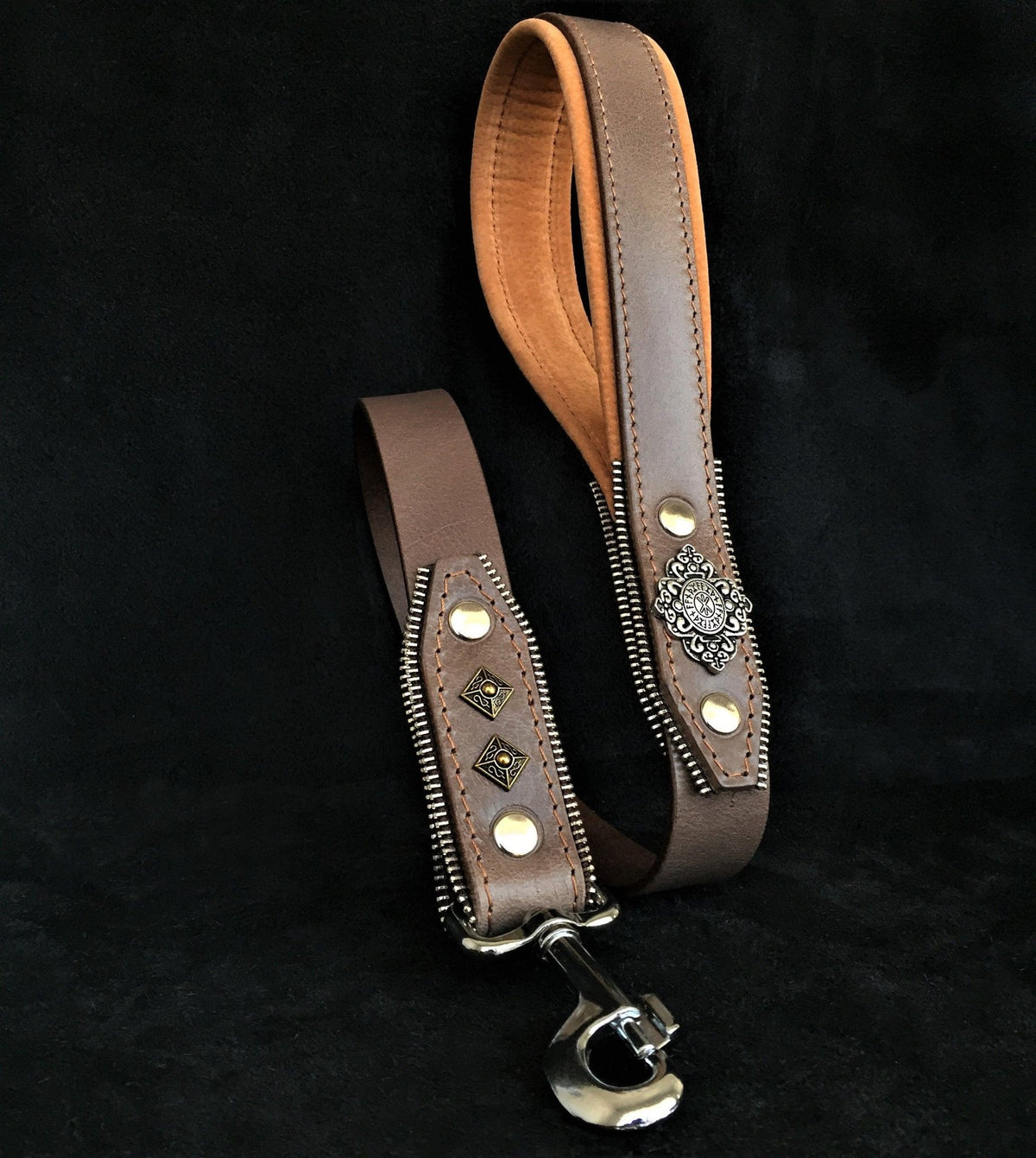 Bestia Aztec grey leather dog leash
