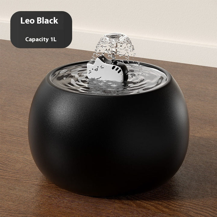 Leo Black ceramic fountain labeled 1 L