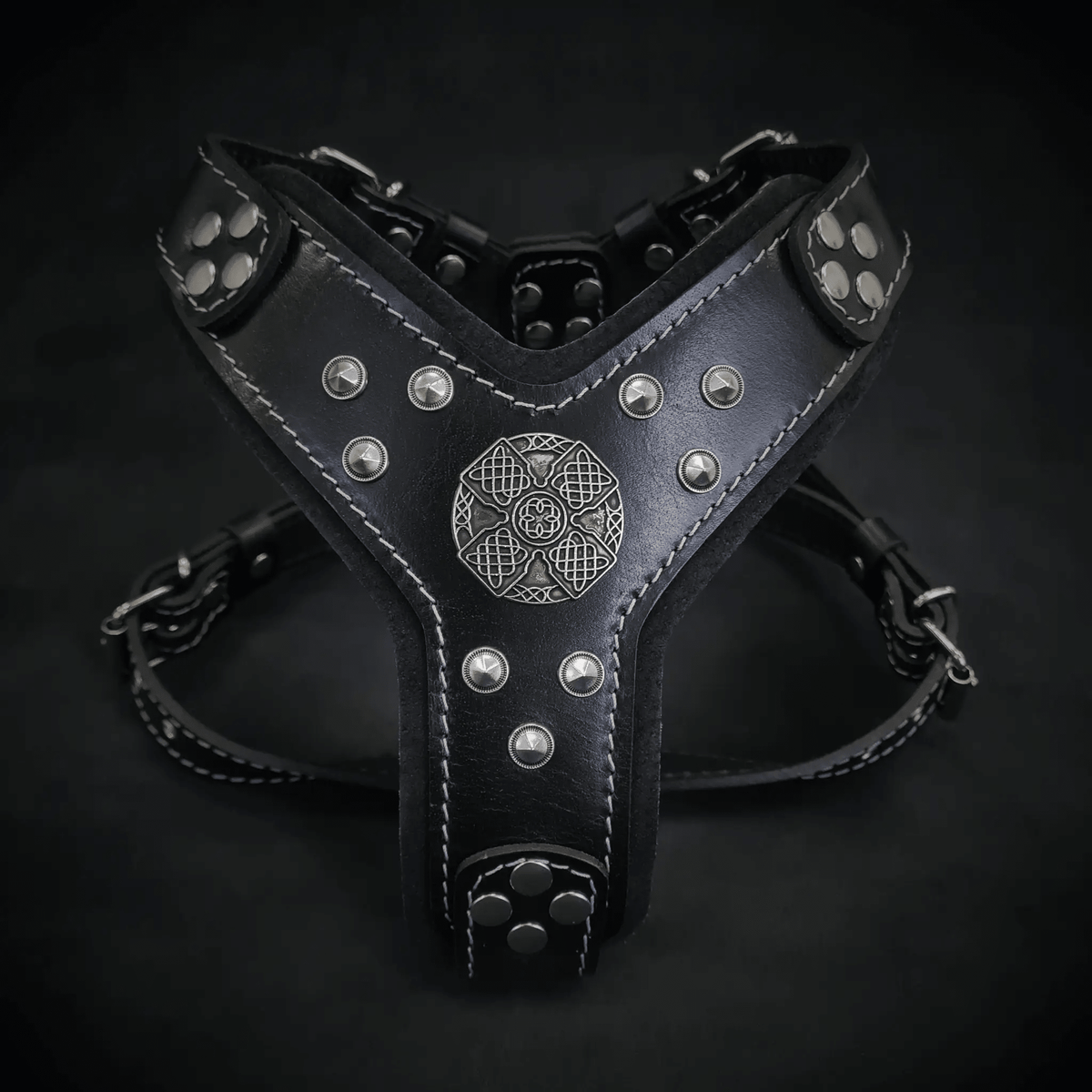 Bestia Maximus black and silver leather dog harness