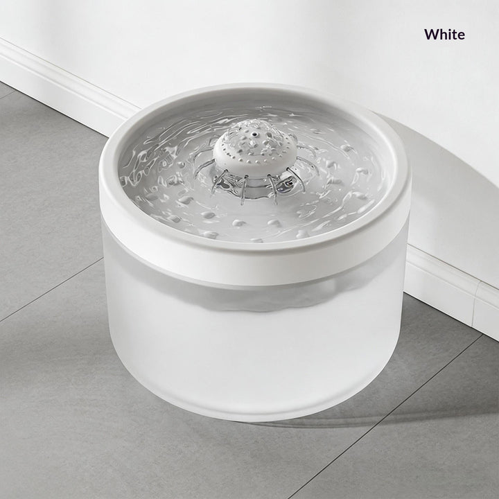 Offwhite round bubbler fountain