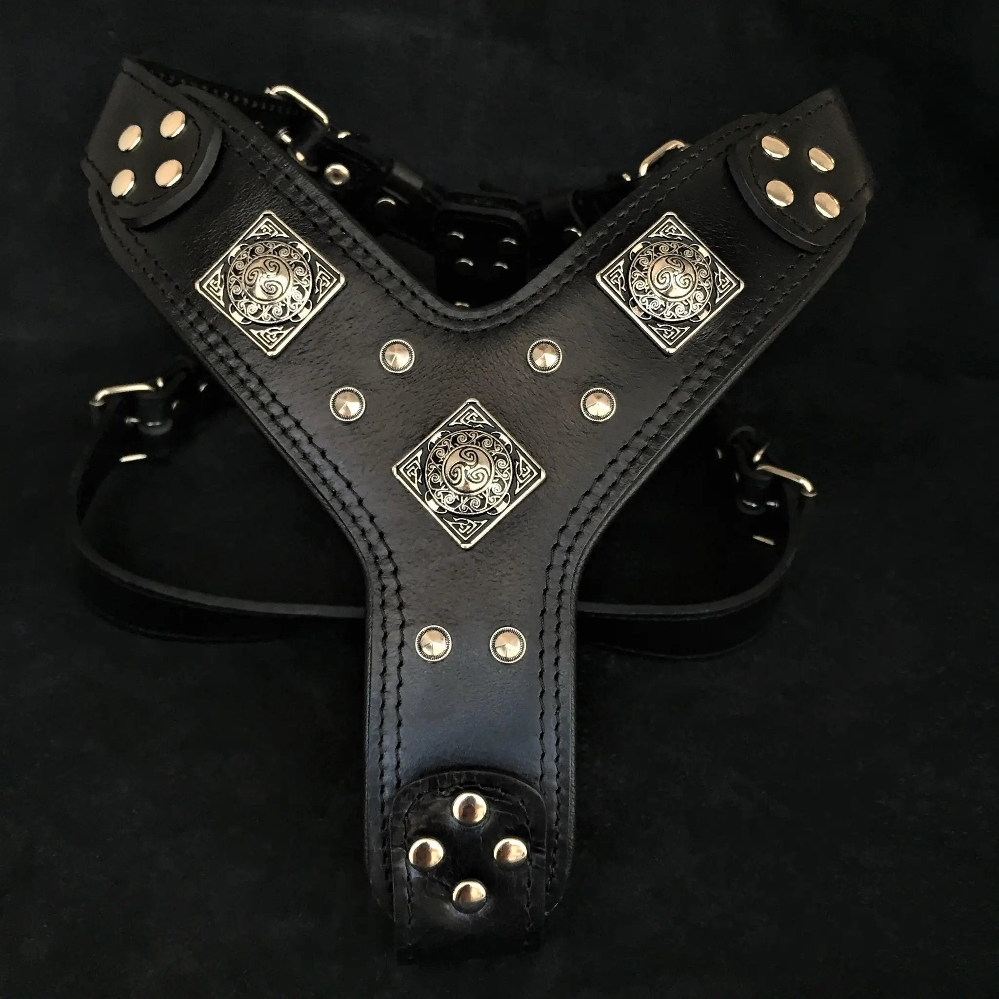 The "Eros" all Black Harness - Pet Collars & Harnesses from Bestia Dog Gear