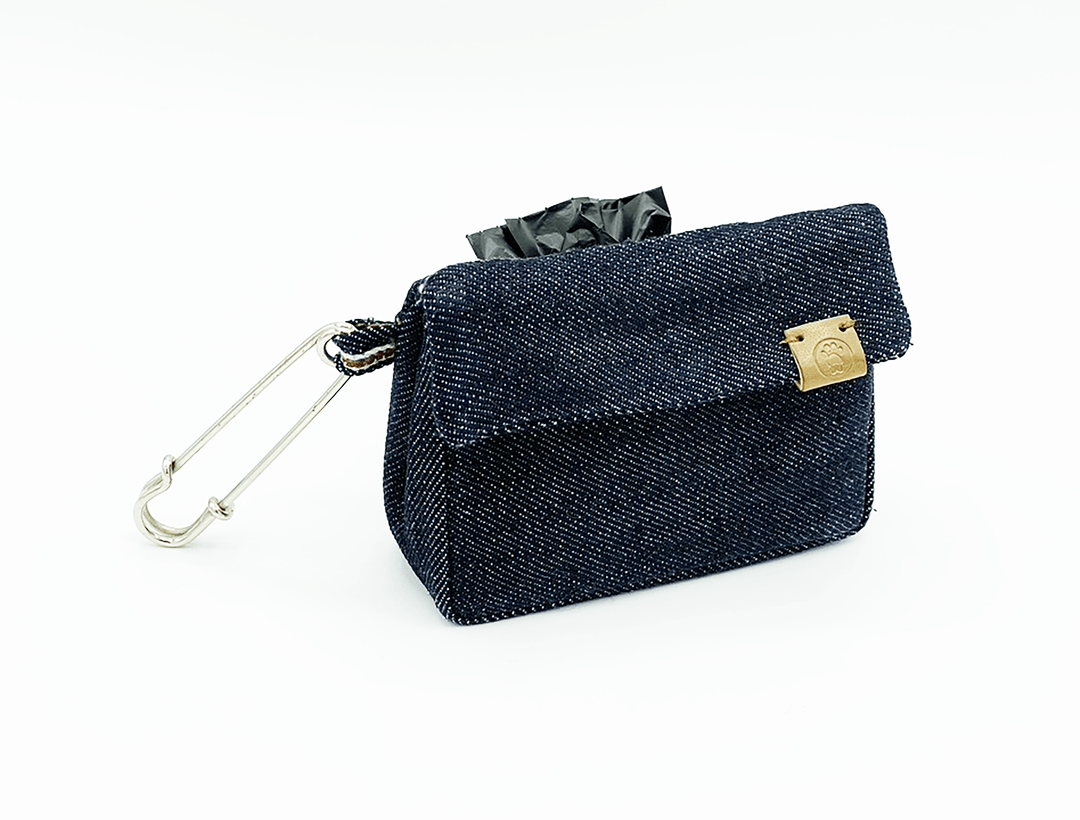 Bespoke Paws Bailey Waste Bag Dispenser with Card Holder
