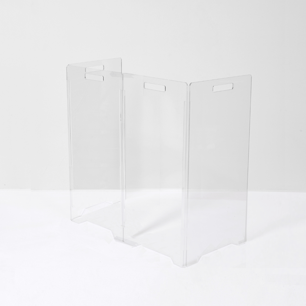 Hiddin Clear Front Pet Gate with Pivoting Side Panels