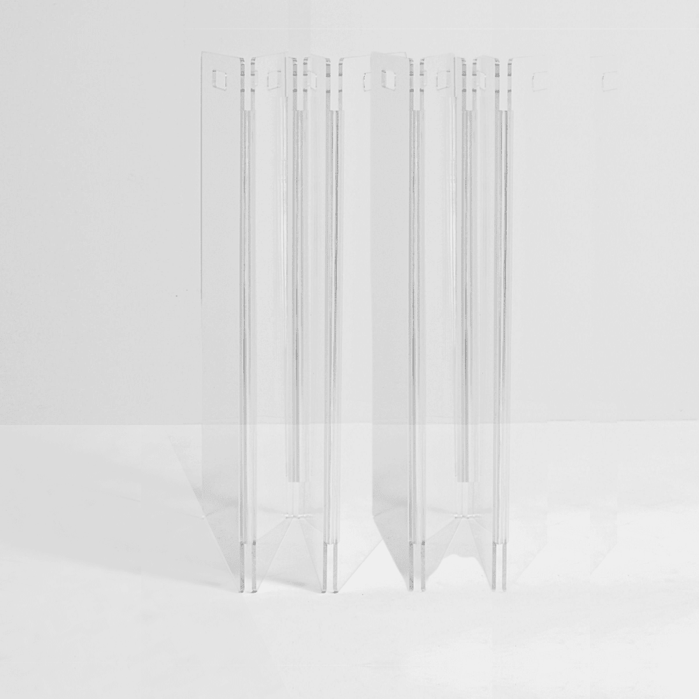 Hiddin Tall Clear Acrylic Zig Zag Pet Gate – Freestanding