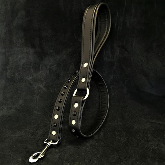 Black studded leash - Pet Leashes from Bestia Dog Gear