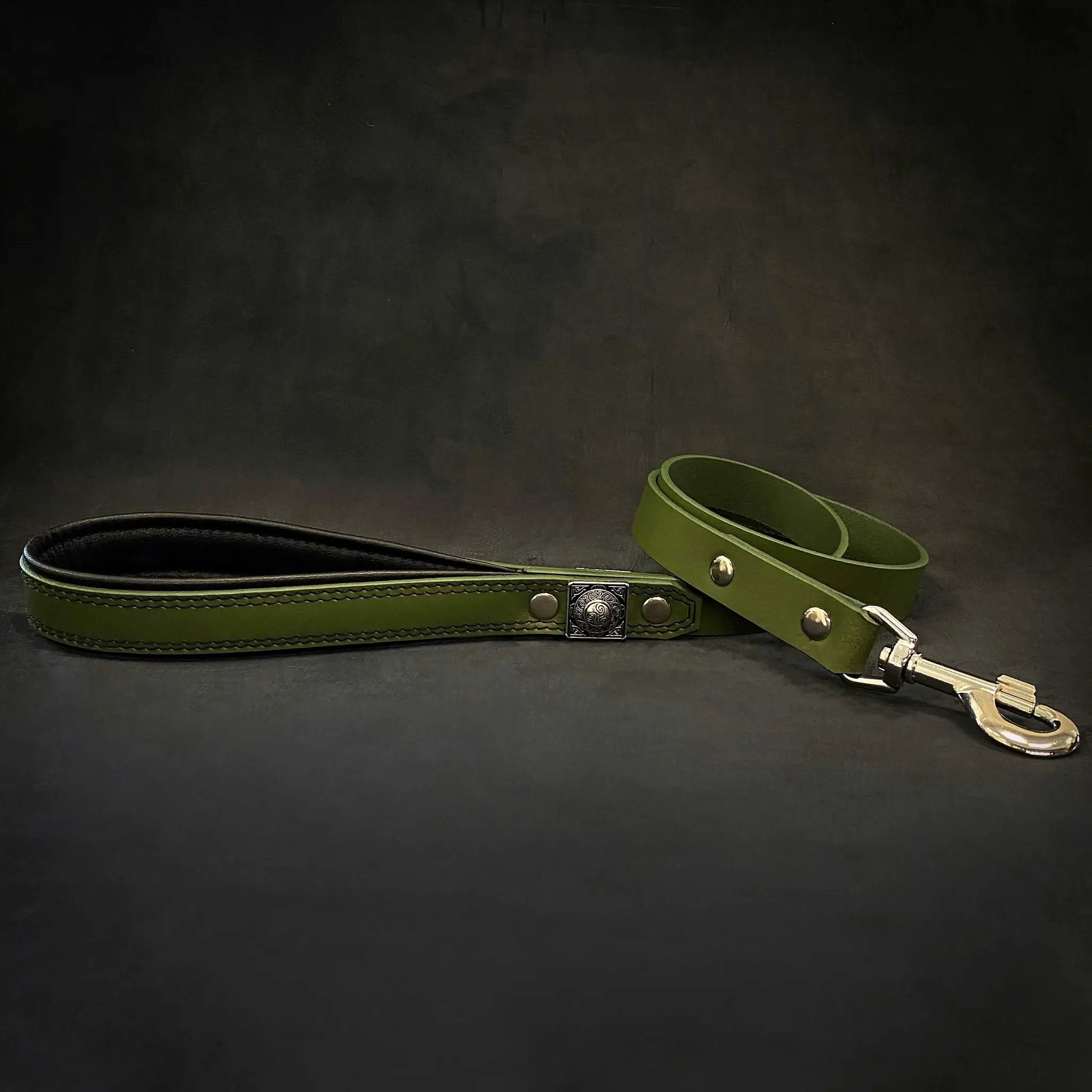 Bestia Dog Gear Eros Green Leather Leash 1 Inch Wide Premium Full Grain European Craftsmanship by Bestia Dog Gear