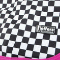 Cargar la imagen en la vista de la galería, Jeffers Expression 600D waterproof ripstop dog coat with black-and-white checkered fabric and pink trim
