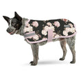 Cargar la imagen en la vista de la galería, Dog coat Jeffers Expression 600D waterproof ripstop with floral print on black, pink trim
