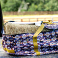 Bild in Galerie-Betrachter laden, Jeffers Expression Hay Bale Tote Bag with yellow straps; blue geometric patterned fabric and hay bale inside
