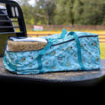 Bild in Galerie-Betrachter laden, Jeffers Expression hay bale tote bag, teal patterned livestock feed bag with hay inside
