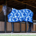Cargar la imagen en la vista de la galería, Jeffers Expression Standard Neck Fleece Horse Cooler
