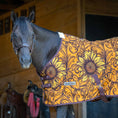 Cargar la imagen en la vista de la galería, Jeffers Expression Standard Neck Fleece Horse Cooler

