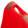 Bild in Galerie-Betrachter laden, Jeffers WoolLuxe red 100% wool equine saddle pad with brown leather patches
