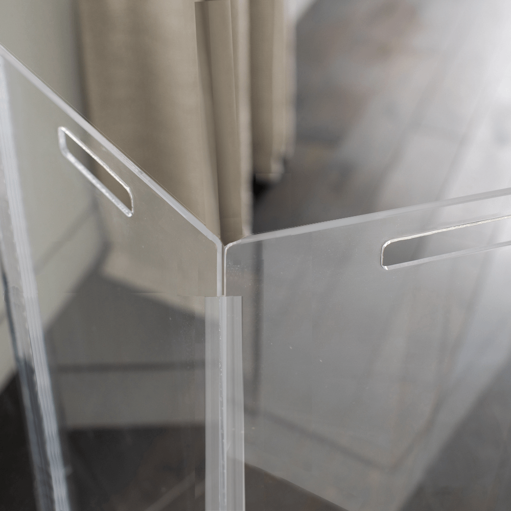 Hiddin Tall Clear Acrylic Zig Zag Pet Gate – Freestanding