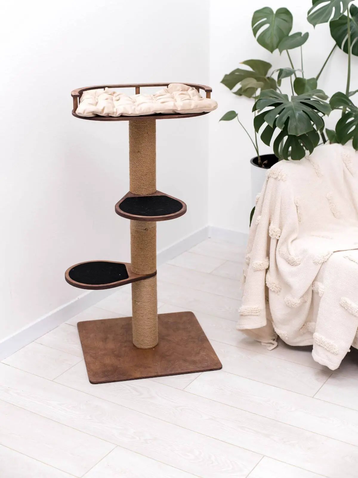 Small Cat Tree by Enjoy The Wood