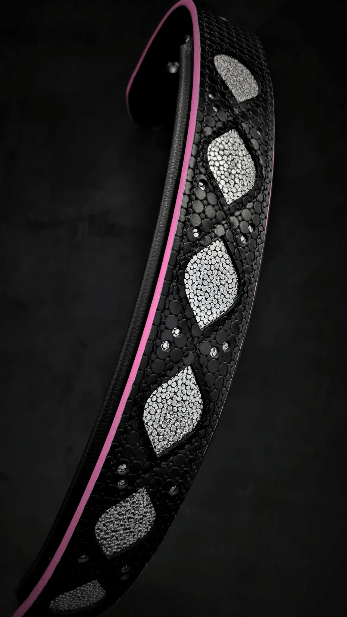 The "Ariel" collar - Pet Collars & Harnesses from Bestia Dog Gear