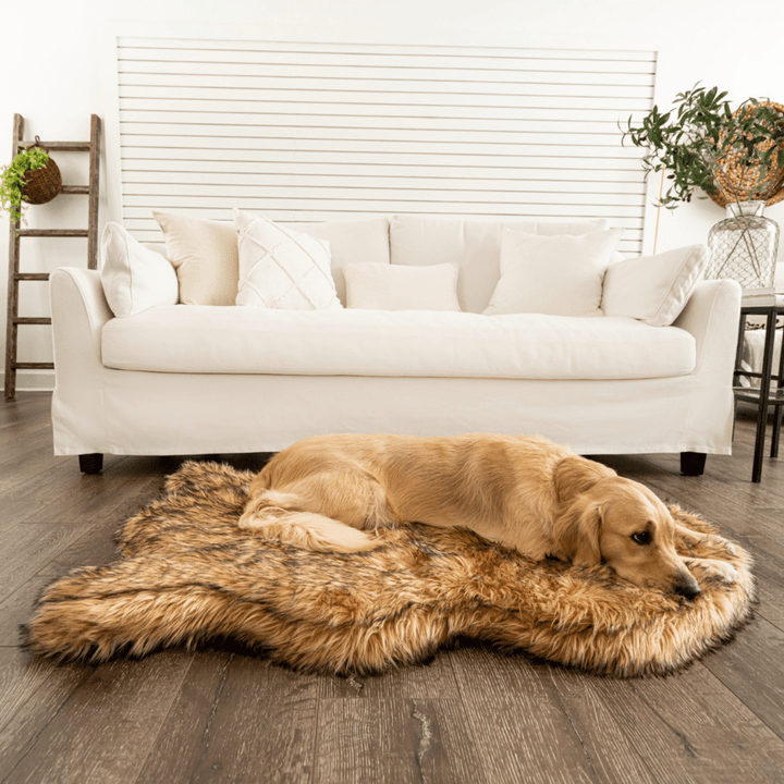 Paw.com PupRug Faux Fur Orthopedic Dog Bed, Curve Sable Tan