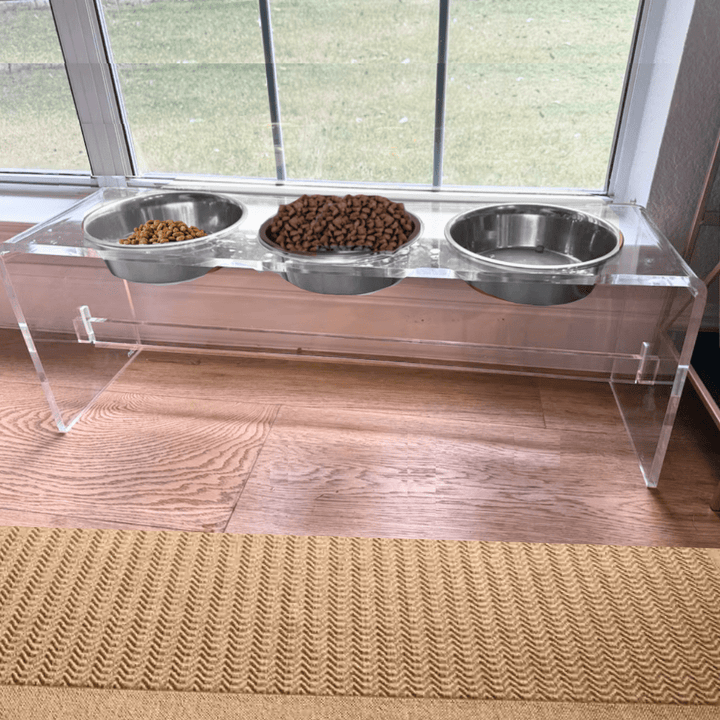 Hiddin Clear Acrylic Triple Feeder with Silver Bowls – 12 in High