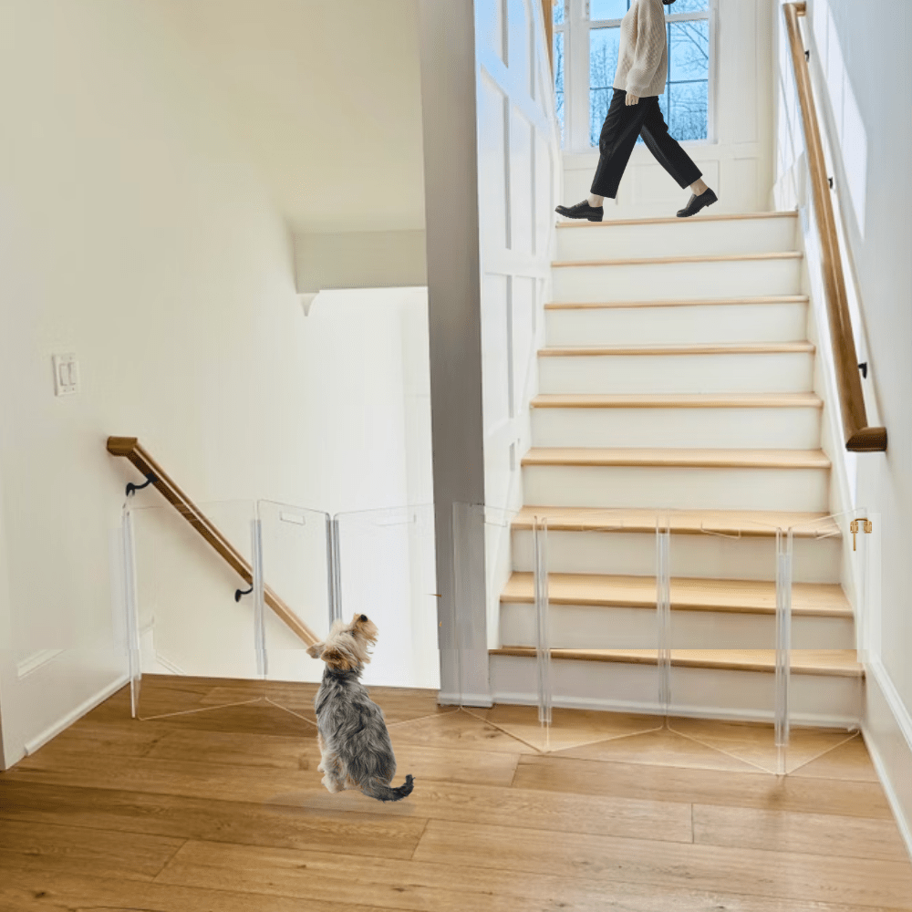Hiddin Clear Acrylic Wall-Mounted Zig Zag Pet Gate – 24 in High